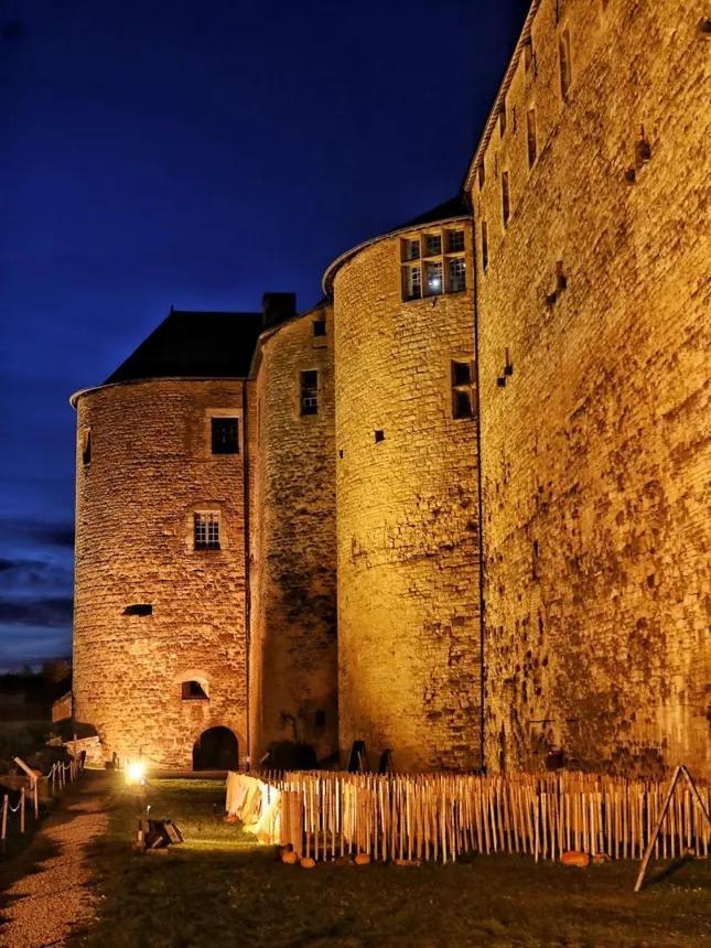 Villa Bonne Entente Donchery Exteriör bild